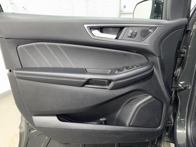 used 2024 Ford Edge car, priced at $40,189