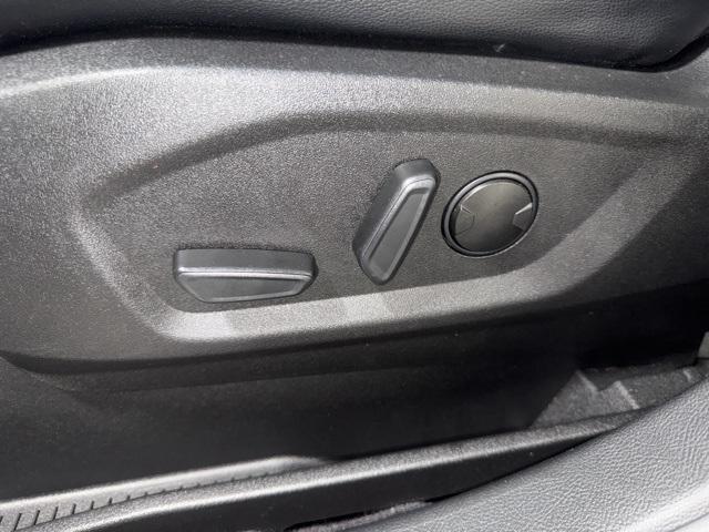 used 2023 Ford Edge car, priced at $30,928