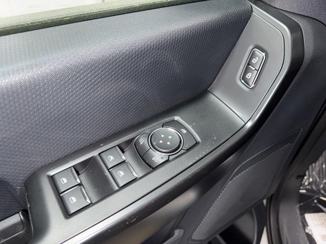 new 2025 Ford F-150 car, priced at $42,999