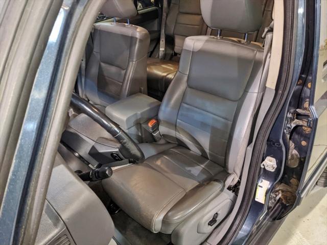 used 2007 Jeep Commander car, priced at $5,450
