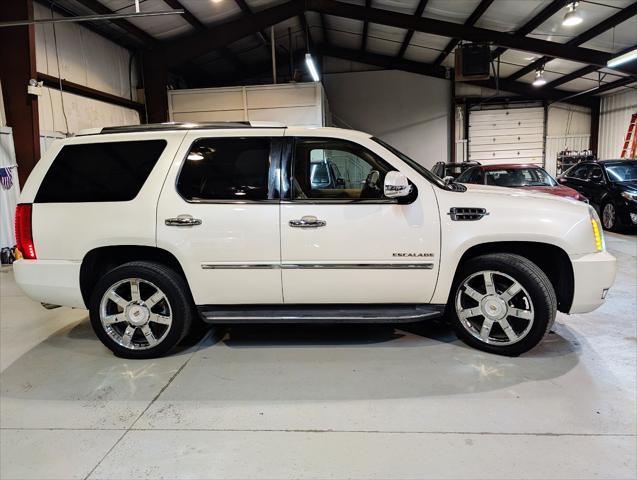 used 2013 Cadillac Escalade car, priced at $18,450