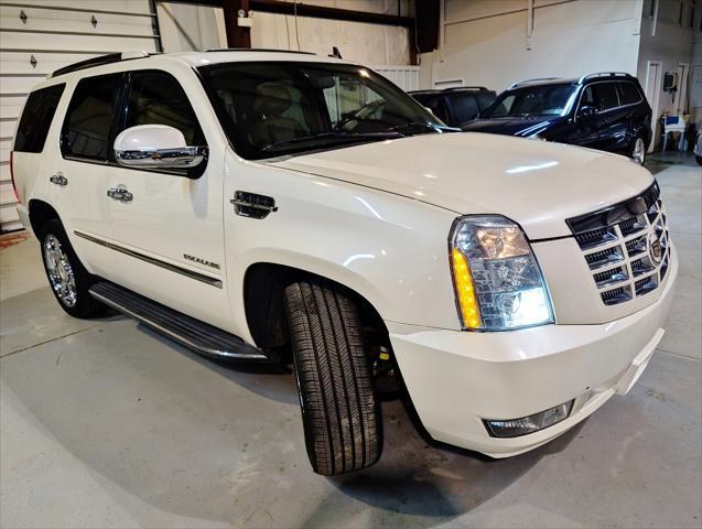 used 2013 Cadillac Escalade car, priced at $18,450