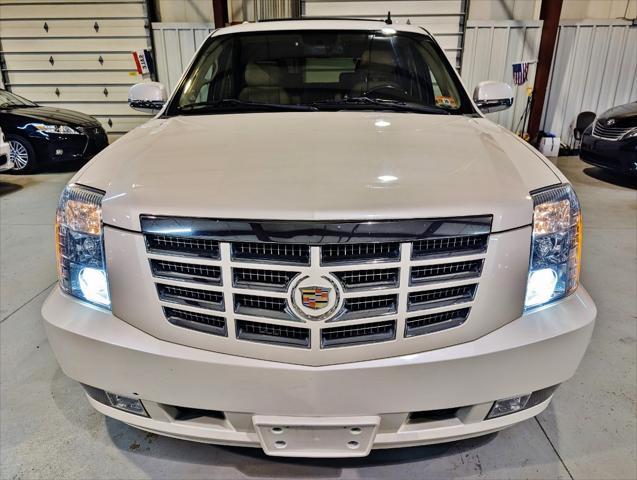 used 2013 Cadillac Escalade car, priced at $18,450