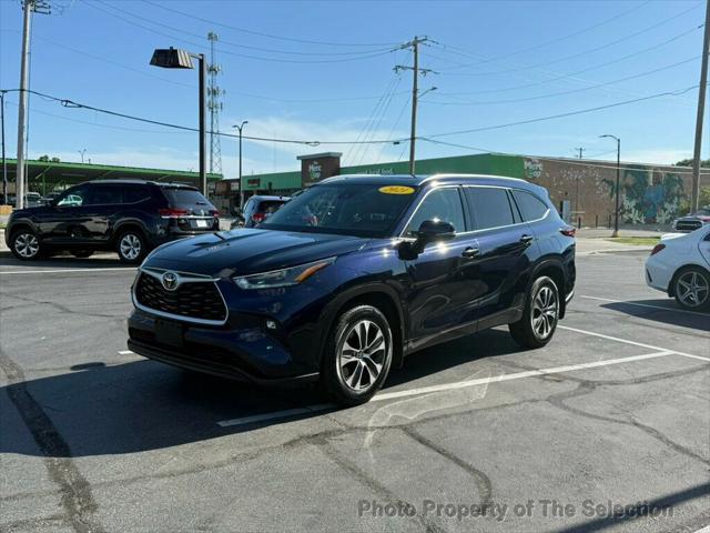 used 2021 Toyota Highlander car, priced at $28,900