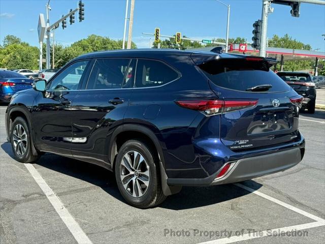 used 2021 Toyota Highlander car, priced at $28,900