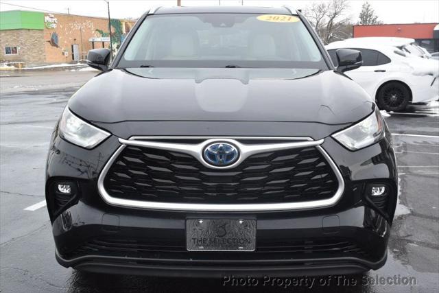 used 2021 Toyota Highlander Hybrid car, priced at $33,400