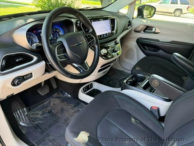 used 2021 Chrysler Pacifica car, priced at $21,900