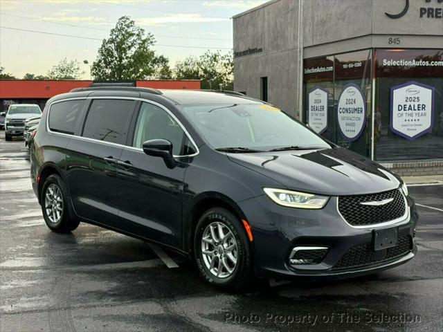 used 2021 Chrysler Pacifica car, priced at $21,900