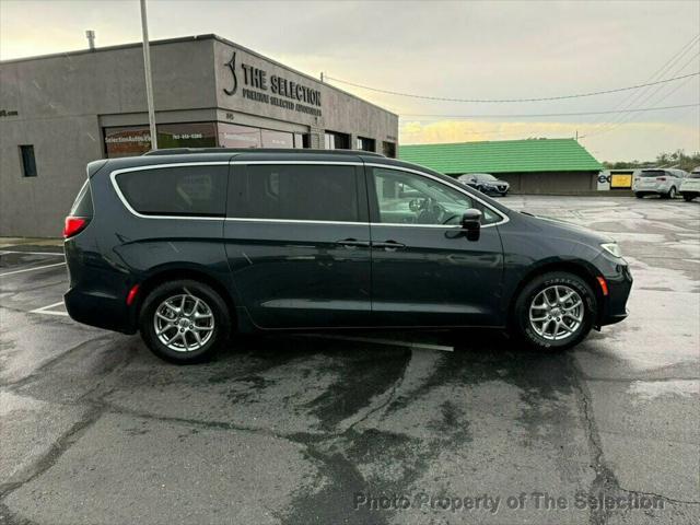 used 2021 Chrysler Pacifica car, priced at $21,900