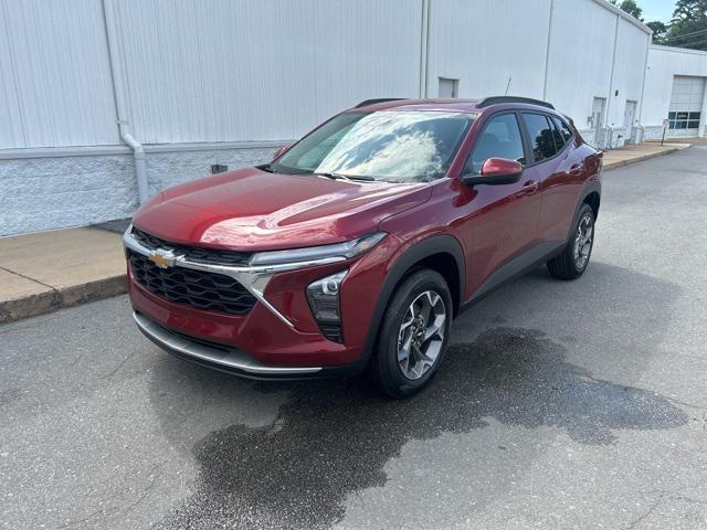 new 2025 Chevrolet Trax car, priced at $25,015