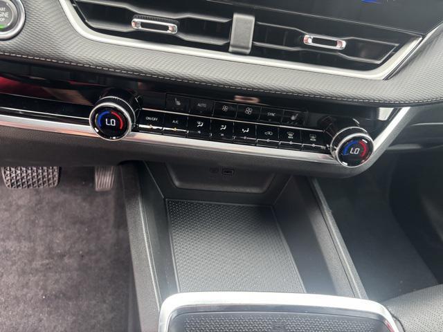 new 2026 Chevrolet Equinox car, priced at $33,836