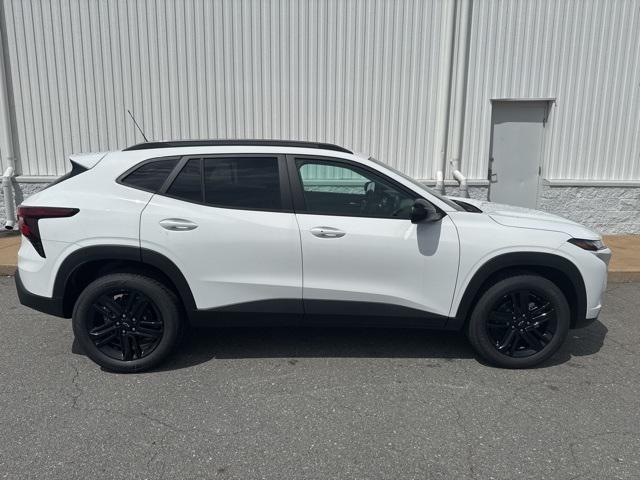 new 2025 Chevrolet Trax car, priced at $26,730