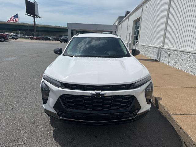 new 2025 Chevrolet Trax car, priced at $26,730