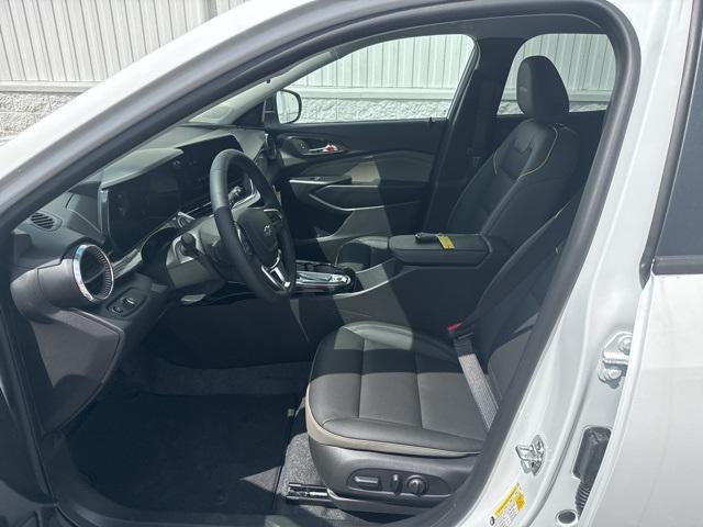 new 2025 Chevrolet Trax car, priced at $26,730