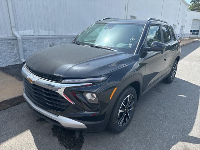 new 2025 Chevrolet TrailBlazer car, priced at $26,662