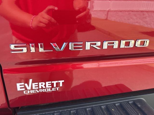 new 2025 Chevrolet Silverado 1500 car, priced at $53,702