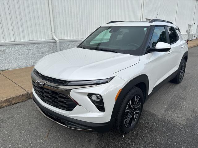 used 2025 Chevrolet TrailBlazer car, priced at $26,748