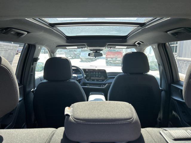 new 2025 Chevrolet Equinox car, priced at $30,766