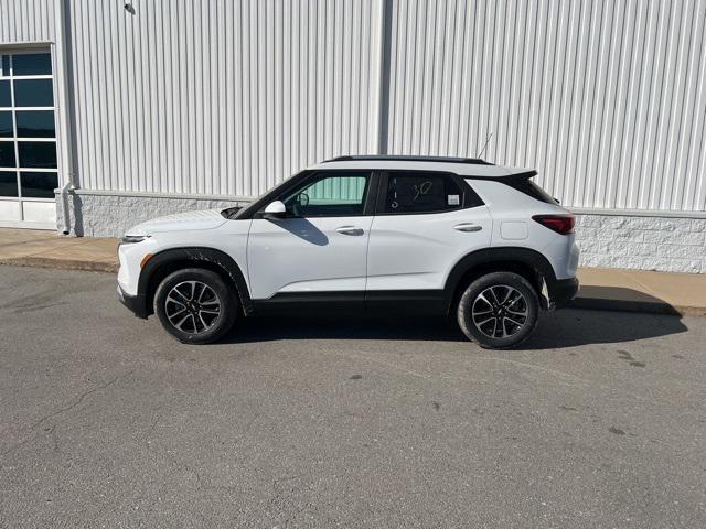 new 2025 Chevrolet TrailBlazer car, priced at $24,859