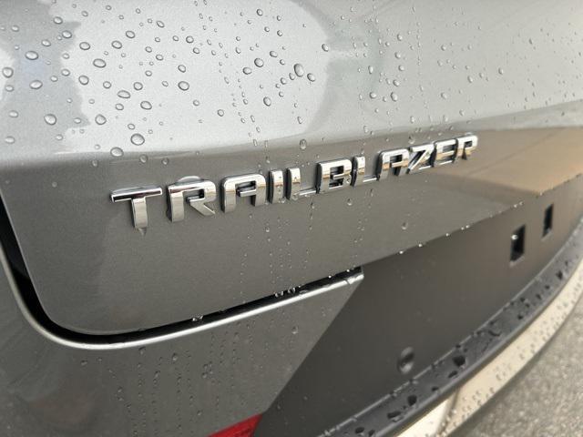 new 2025 Chevrolet TrailBlazer car, priced at $29,926
