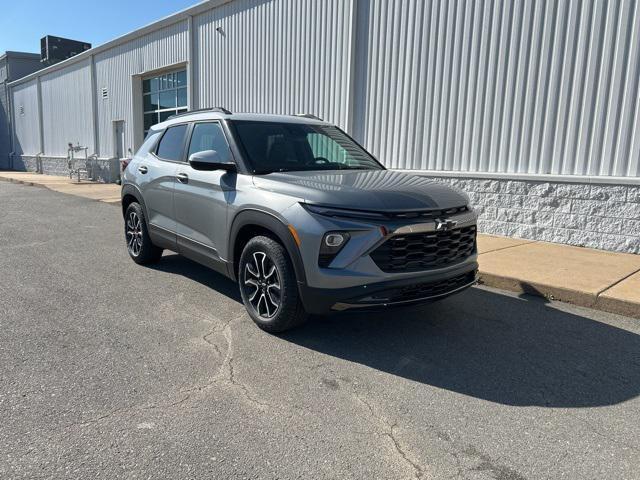 new 2025 Chevrolet TrailBlazer car, priced at $29,926