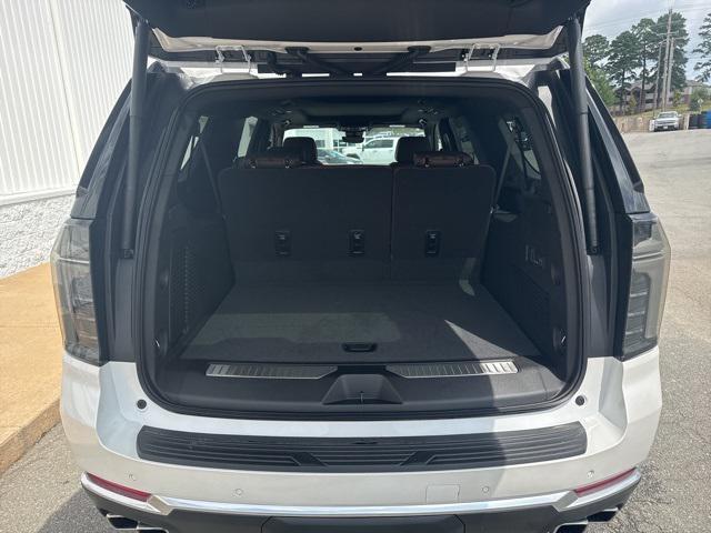 new 2025 Chevrolet Suburban car, priced at $89,980