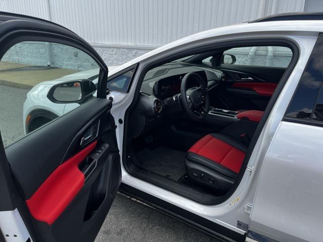 new 2025 Chevrolet Equinox EV car