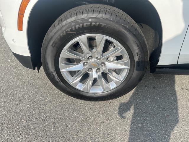 new 2025 Chevrolet Suburban car