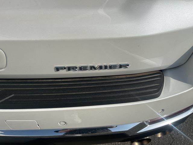 new 2025 Chevrolet Suburban car