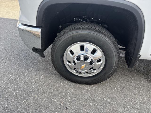 new 2025 Chevrolet Silverado 3500 car