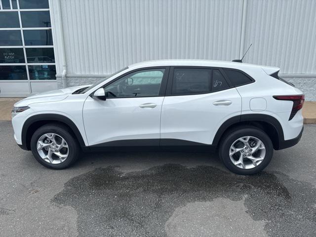 new 2025 Chevrolet Trax car, priced at $22,859