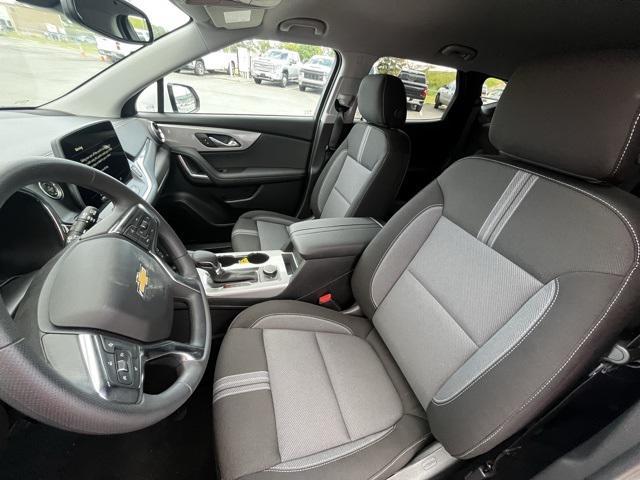 new 2025 Chevrolet Blazer car, priced at $37,320