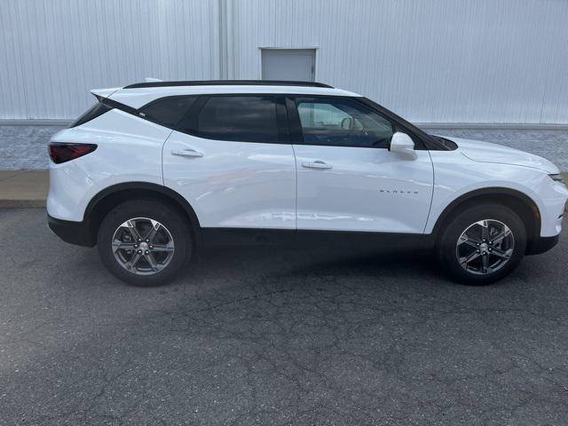 new 2025 Chevrolet Blazer car, priced at $37,320