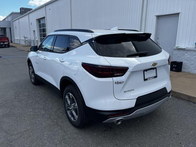 new 2025 Chevrolet Blazer car, priced at $37,320