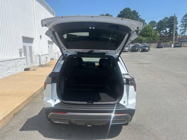new 2026 Chevrolet Equinox car, priced at $37,125