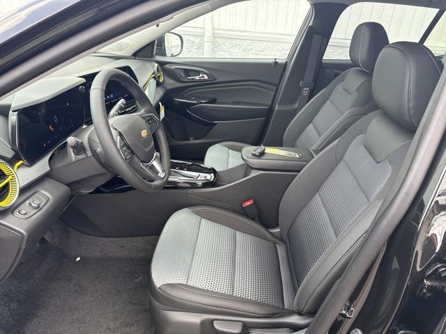 new 2025 Chevrolet Trax car, priced at $25,525