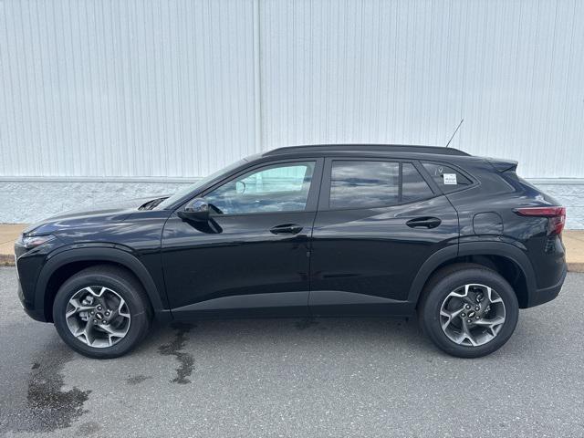 new 2025 Chevrolet Trax car, priced at $25,525