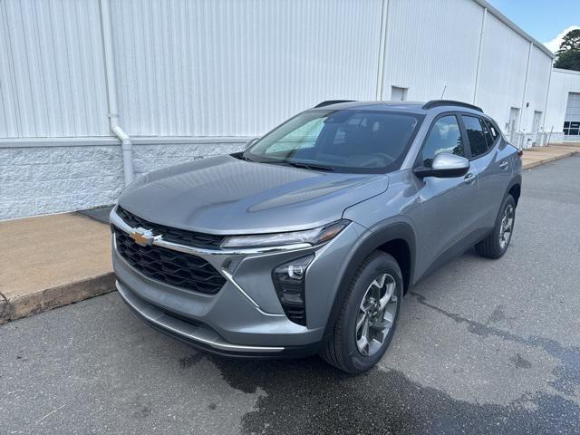 new 2025 Chevrolet Trax car, priced at $25,015
