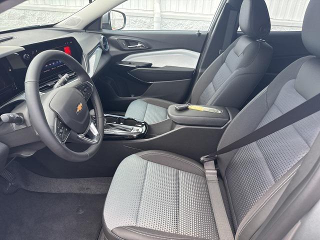 new 2025 Chevrolet Trax car, priced at $25,015