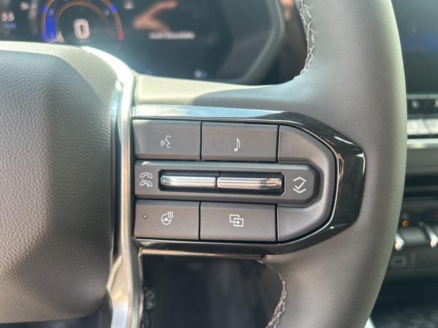 new 2025 Chevrolet Colorado car, priced at $40,527