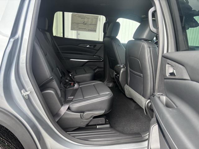 new 2026 Chevrolet Traverse car, priced at $44,065