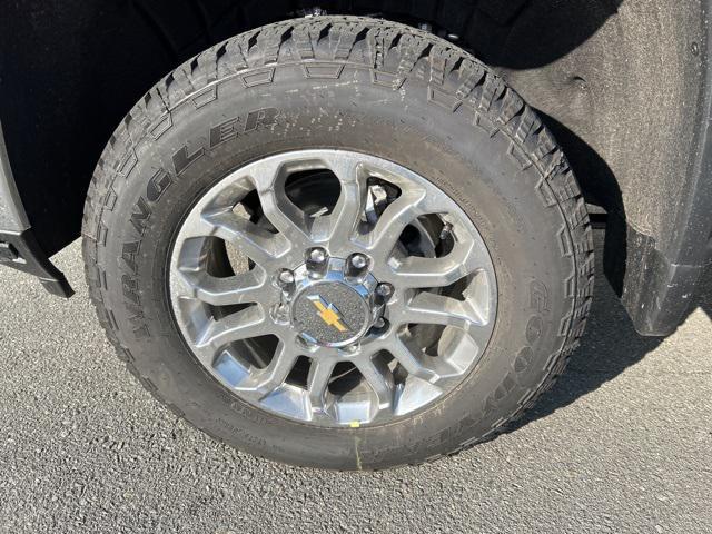 new 2025 Chevrolet Silverado 2500 car, priced at $75,895