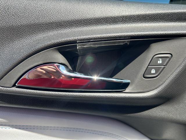 new 2025 Chevrolet Trax car, priced at $25,800