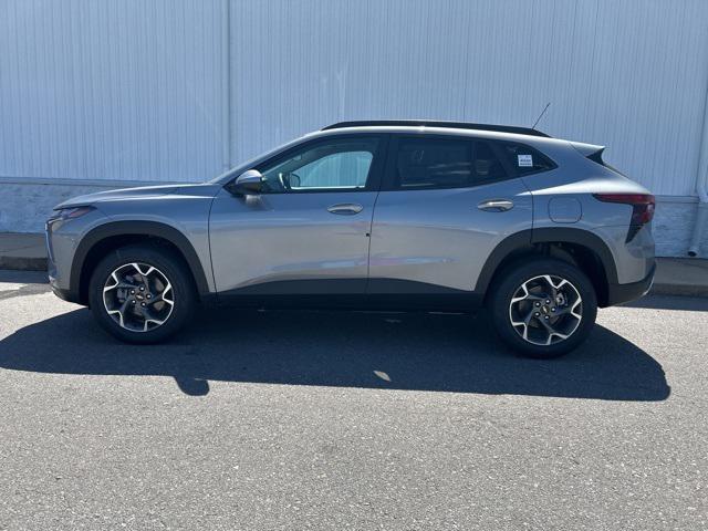 new 2025 Chevrolet Trax car, priced at $25,800