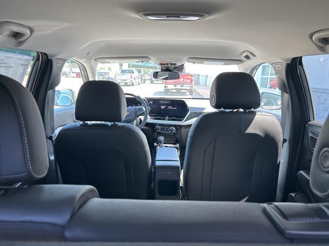 new 2025 Chevrolet Trax car, priced at $25,800