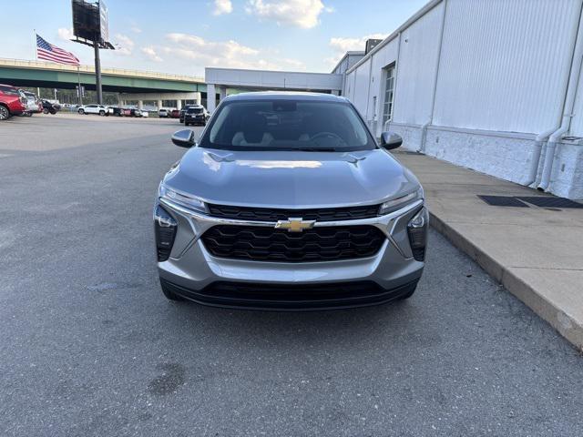 new 2026 Chevrolet Trax car, priced at $23,571