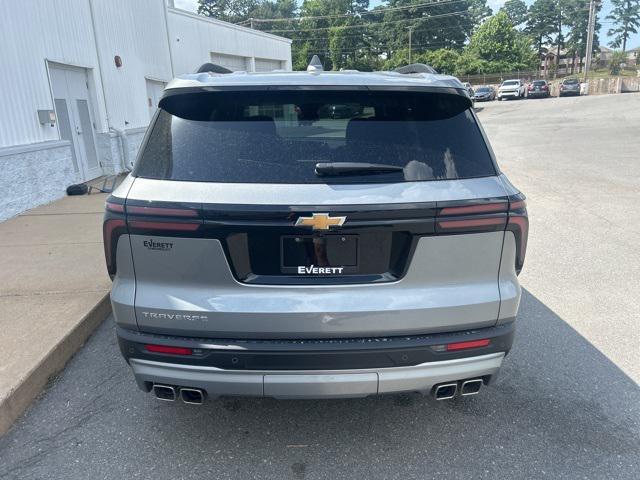 new 2025 Chevrolet Traverse car