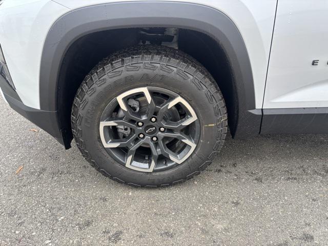 new 2026 Chevrolet Equinox car, priced at $36,430