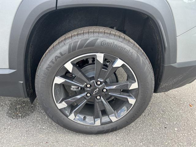 new 2026 Chevrolet Equinox car, priced at $35,930
