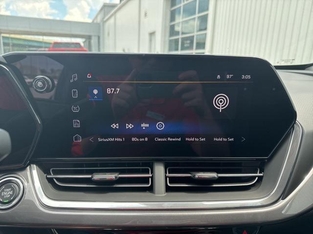 new 2025 Chevrolet Trax car, priced at $26,196